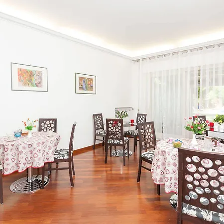 Bed and breakfast Cinta Di Alloro Roma